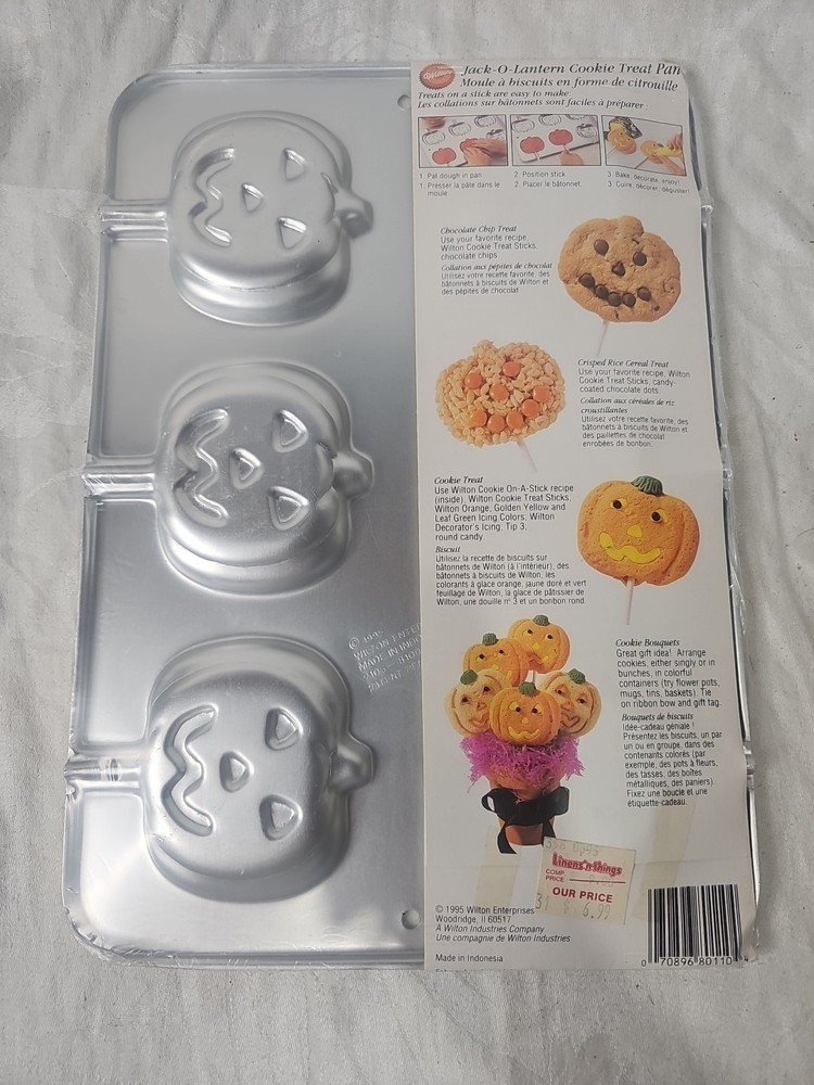 3 Vintage Wilton Baking Pans