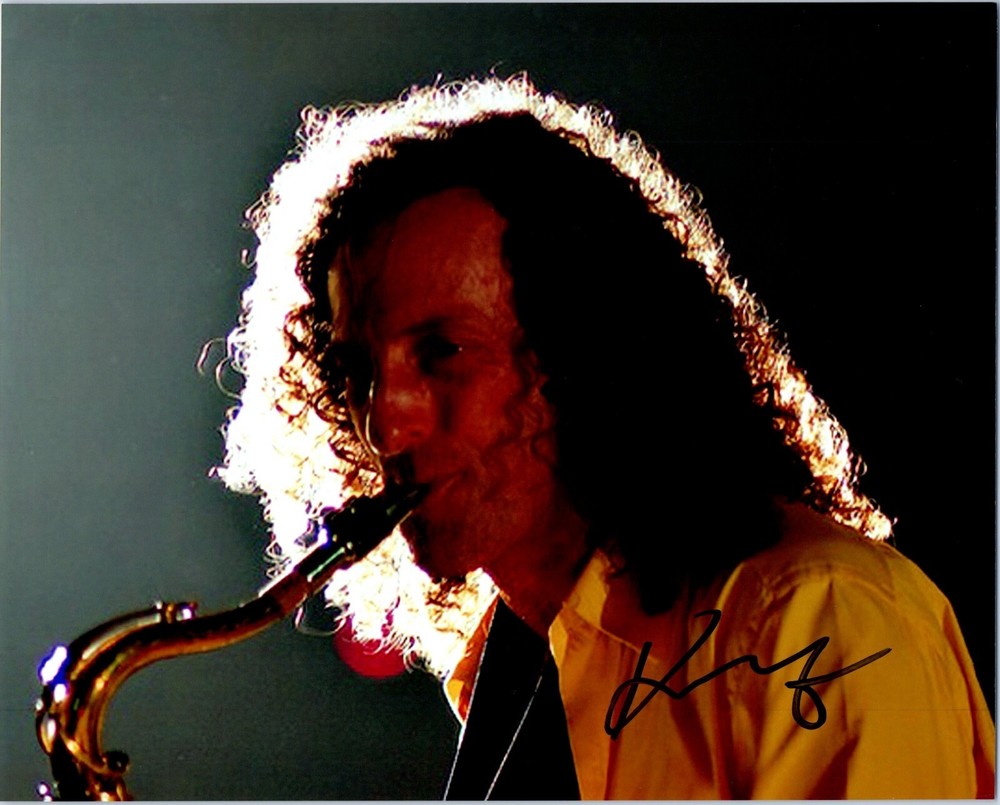 KENNY G SIGNED AUTOGRAPHED 8X10 PHOTO A