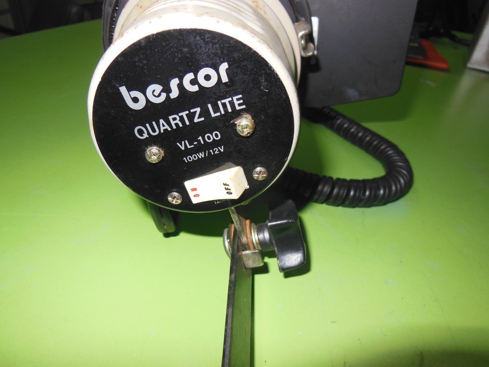 Bescor Model Vl-100 Video Photo Light