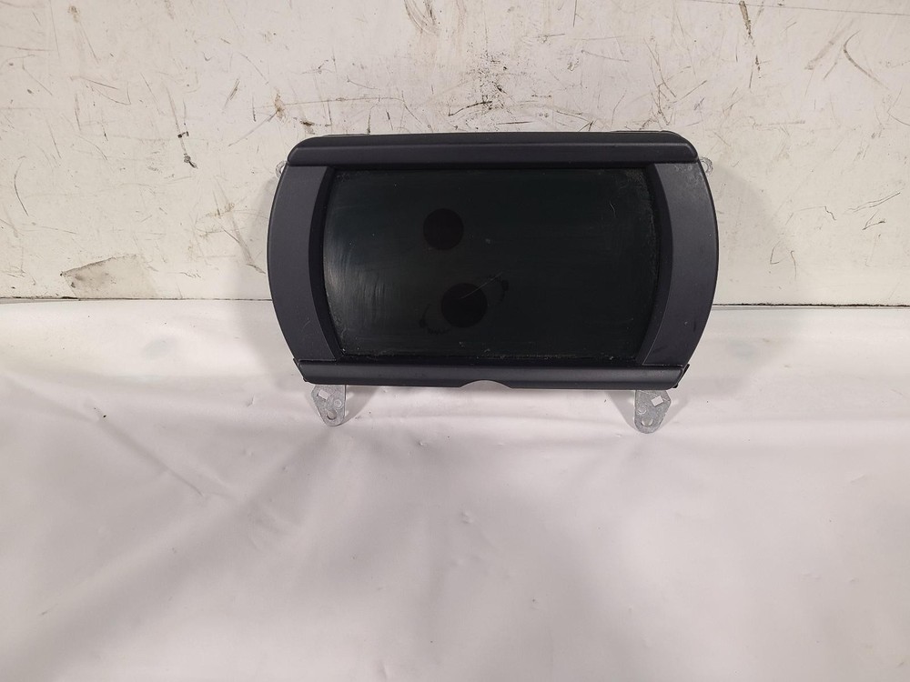 Used Infotainment Display fits: 2017 Mini COOPER display screen 6.5`` Grade A