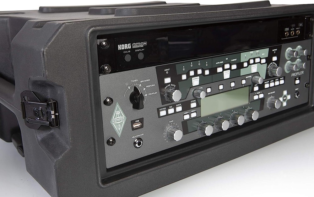 Gator Cases Pro Series Rotationally Molded 4U Rolling Rack Case with 19" Depth