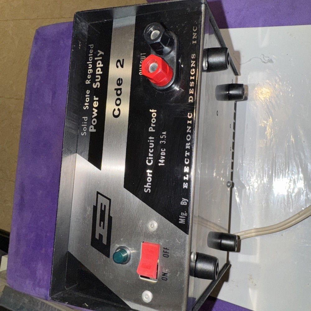 Vintage - Electronic Regulated POWER SUPPLY - Solid State -short Circuit Proof