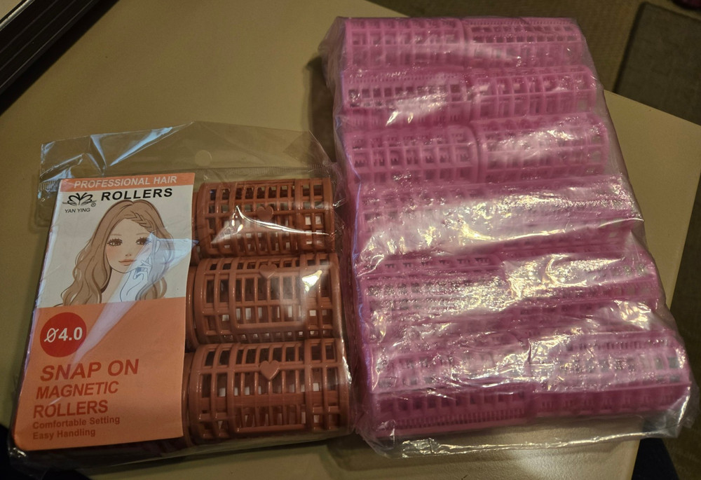 18 Snap Over Vent Rollers  1  1/2"  New in plastic