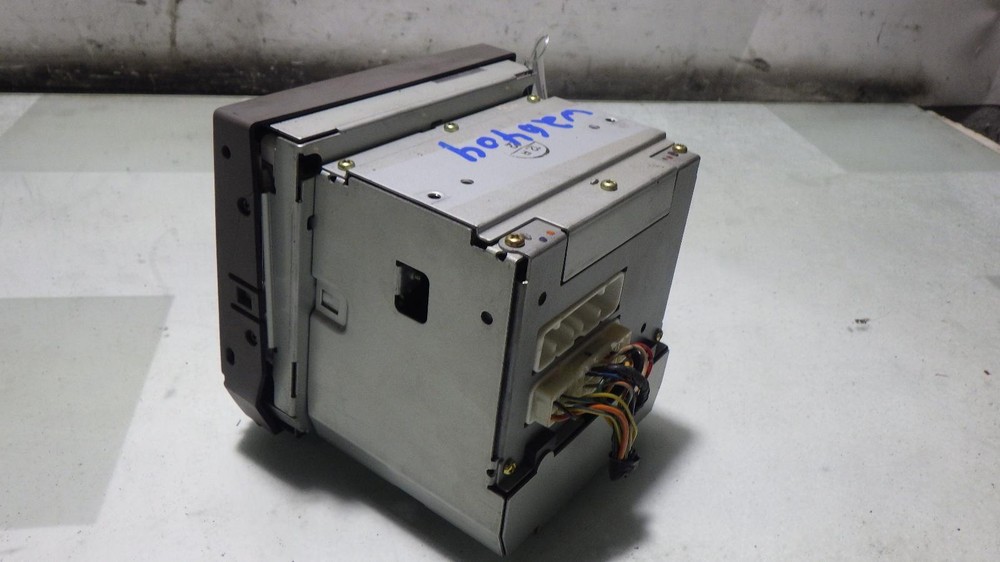 02 JAGUAR S TYPE Info Screen XR8310E889