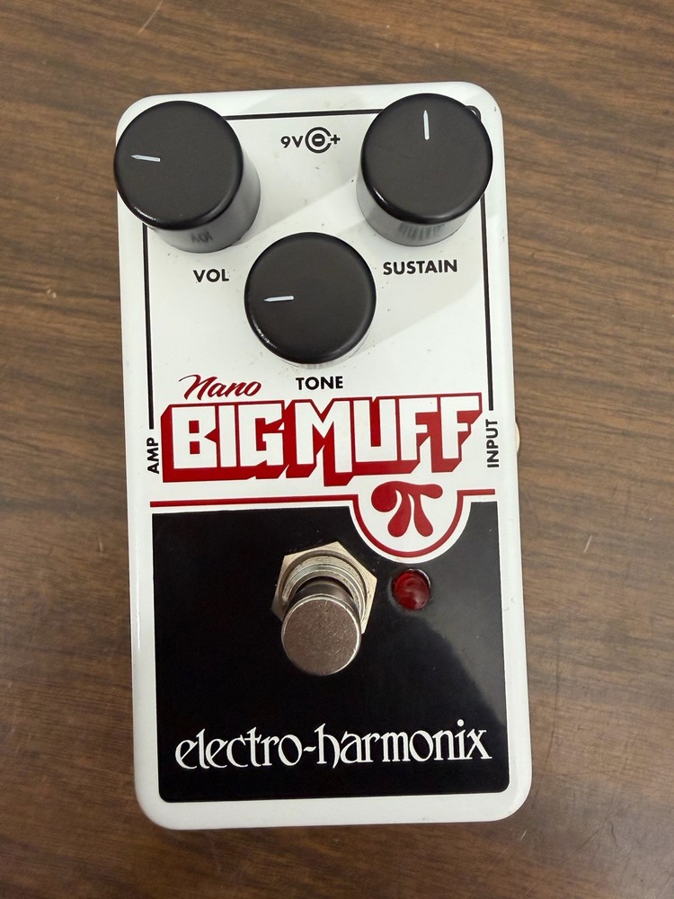 Electro-Harmonix Nano Big Muff Pi Fuzz Guitar Effects Pedal
