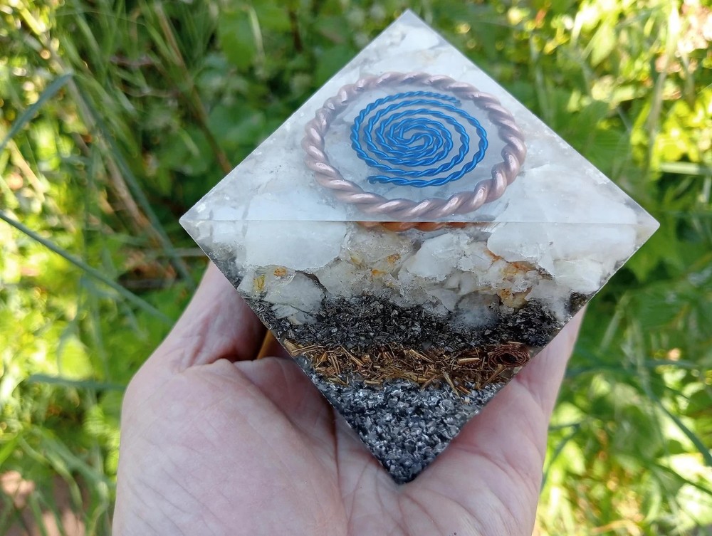 Powerful OCTAHEDRON Orgone pyramid with tensor ring -EMF, pollution, protection.