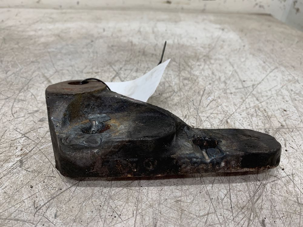 2005 Peterbilt 357 Hood Hinge (674-10156)