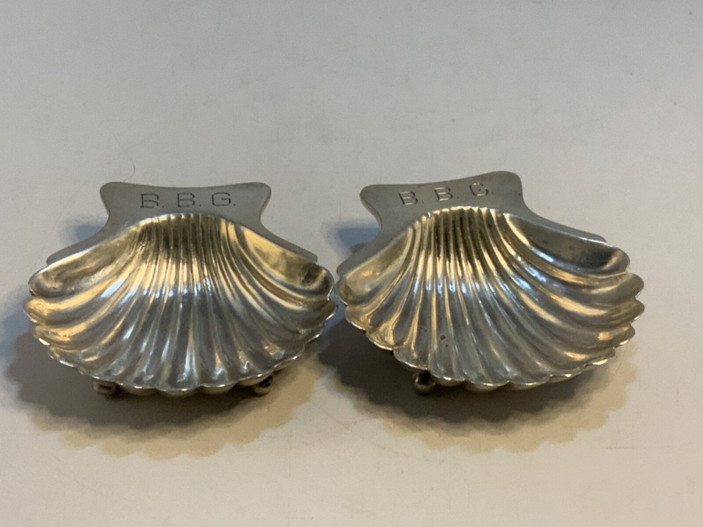 VINTAGE 2 SANBORNS STERLING SILVER Clam Shell Open Nut Dish Monogram