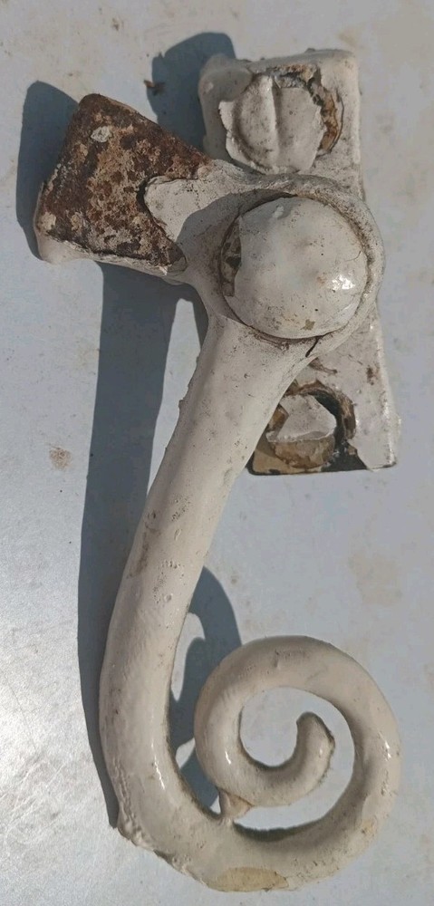 Vintage Old Antique Metal Olde Victorian Window Handle Security monkey tail latc