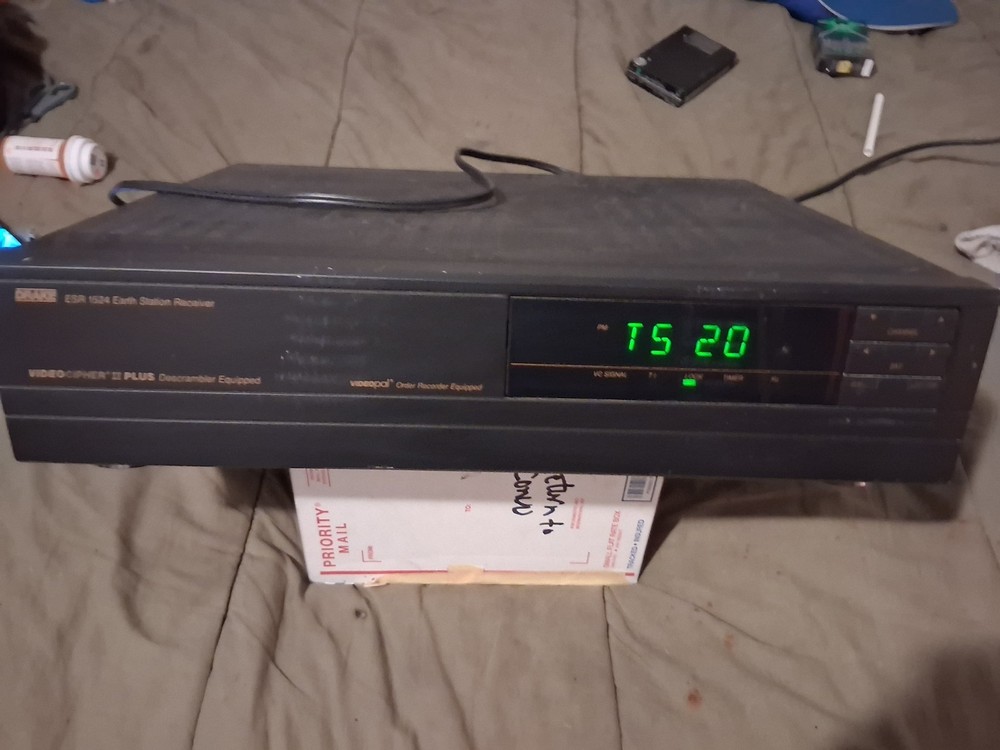 Drake ESR 1524 EARTH STATION RECIEVER