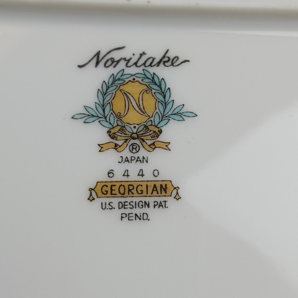 NORITAKE GEORGIAN DINNER SET FOR 8 + SERVING PIECES (59 PIECES TOTAL)