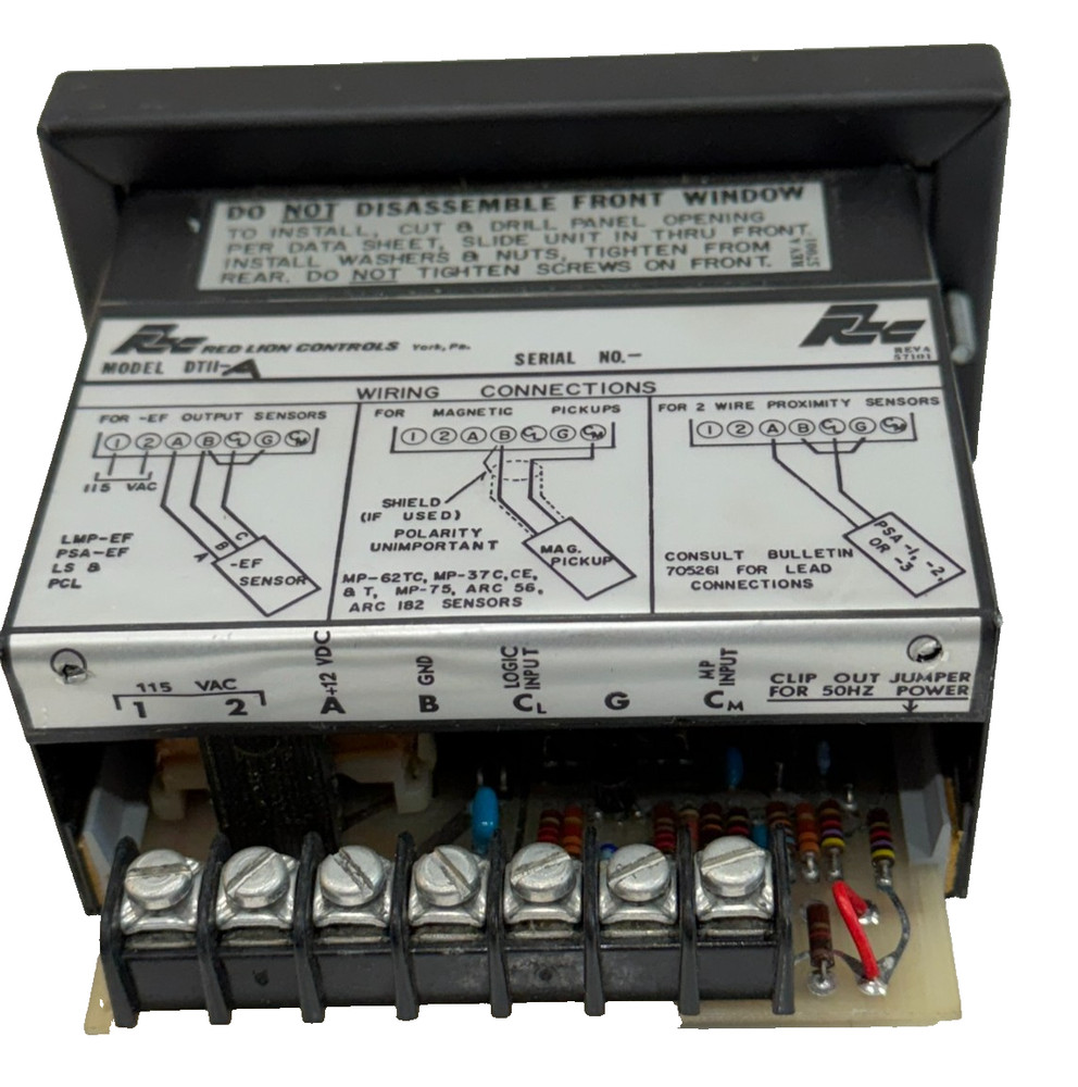 NEW RED LION CONTROLS DT11A PANEL METER