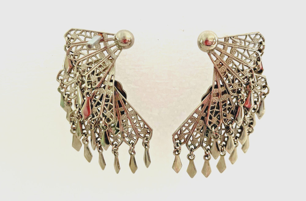 Dangling Earrings Silver Tone Tiered Fan Shaped Clip On