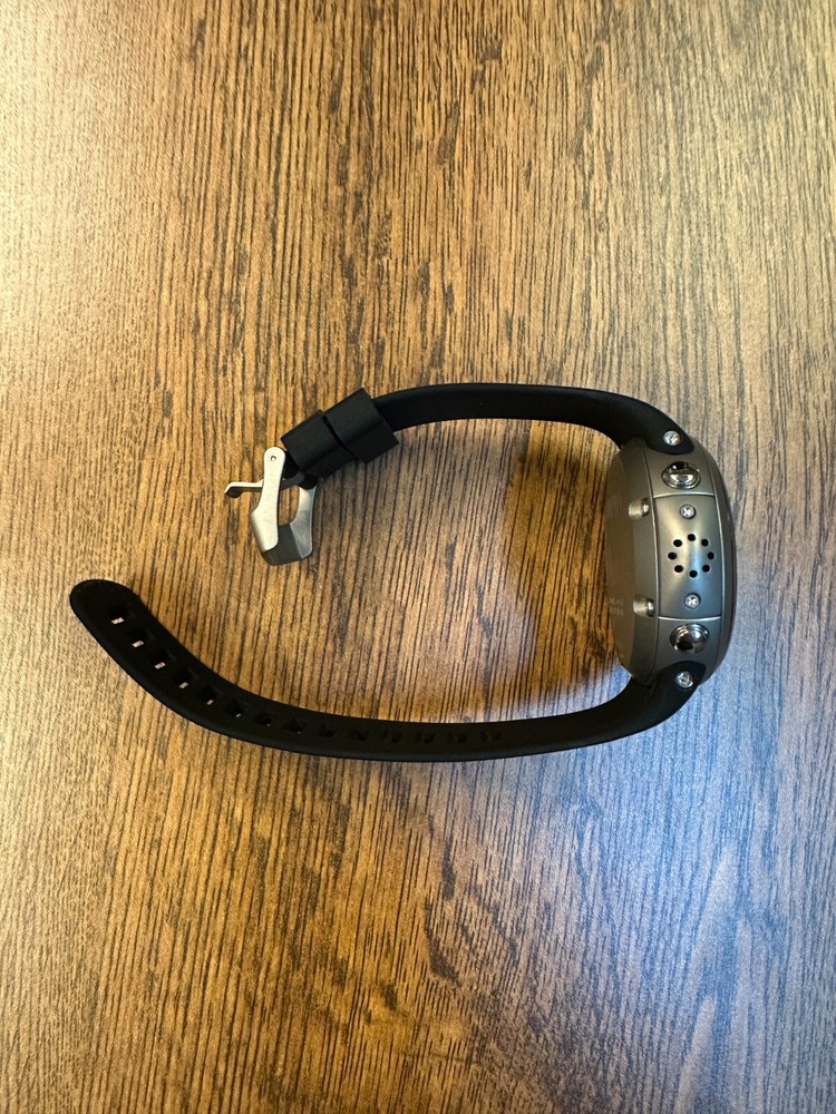 Suunto DX Dive Computer - Silver Elastomer w/ USB - Open Box