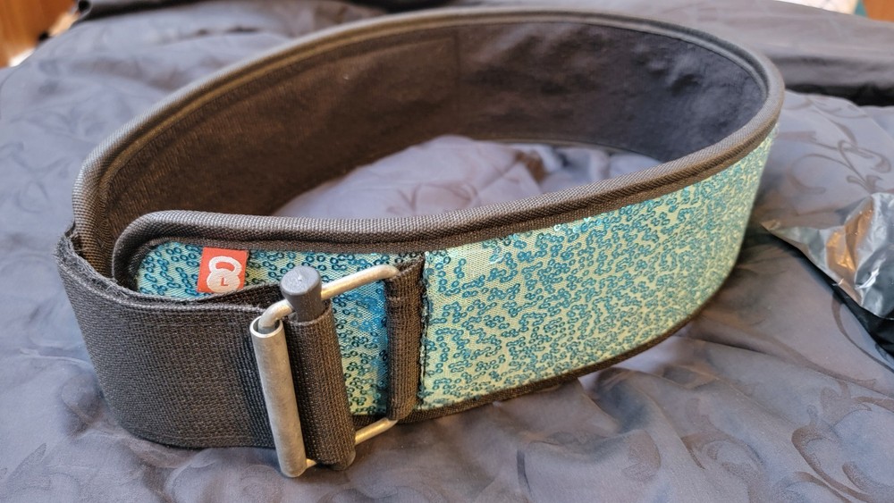 2pood size L Lifting belt 4” Blue Sequin