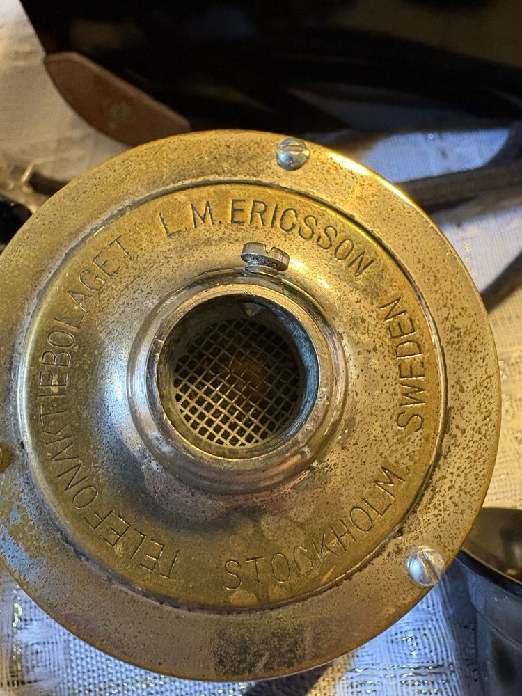 Black Rotary Heavy Numbered Telephone