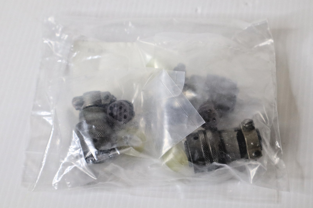Amphenol MS3116F12-10P Connector - New (3 Available)