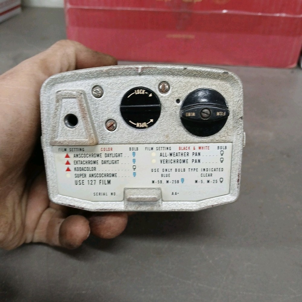 Bell And Howell Electric Eye 127 Untested