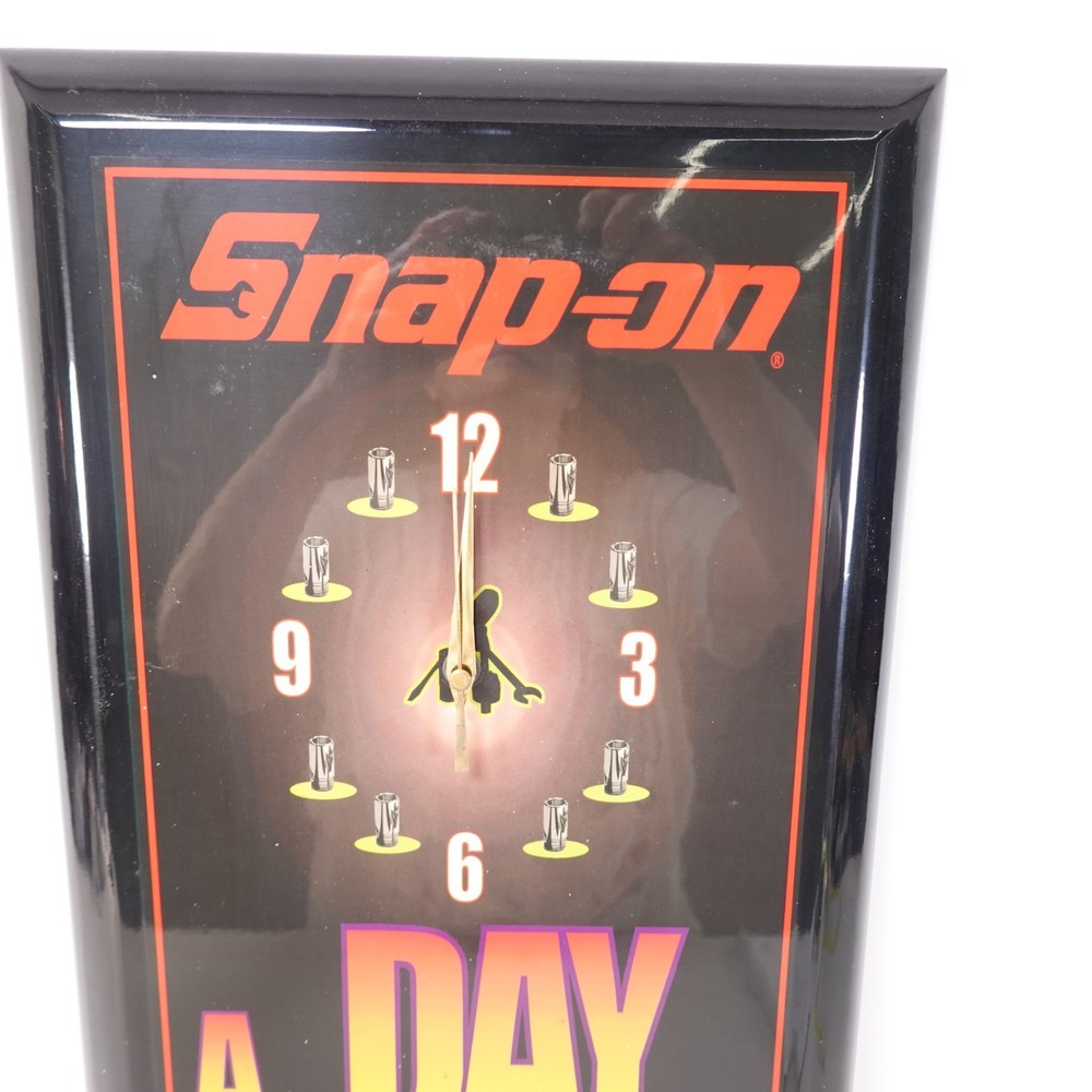 Snap On New Clock 97 Day at The Races