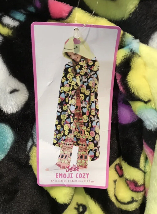 JUSTICE BLANKET COZY EMOJIS 57” x 44” PLUSH SOFT CUDDLE FUN!!