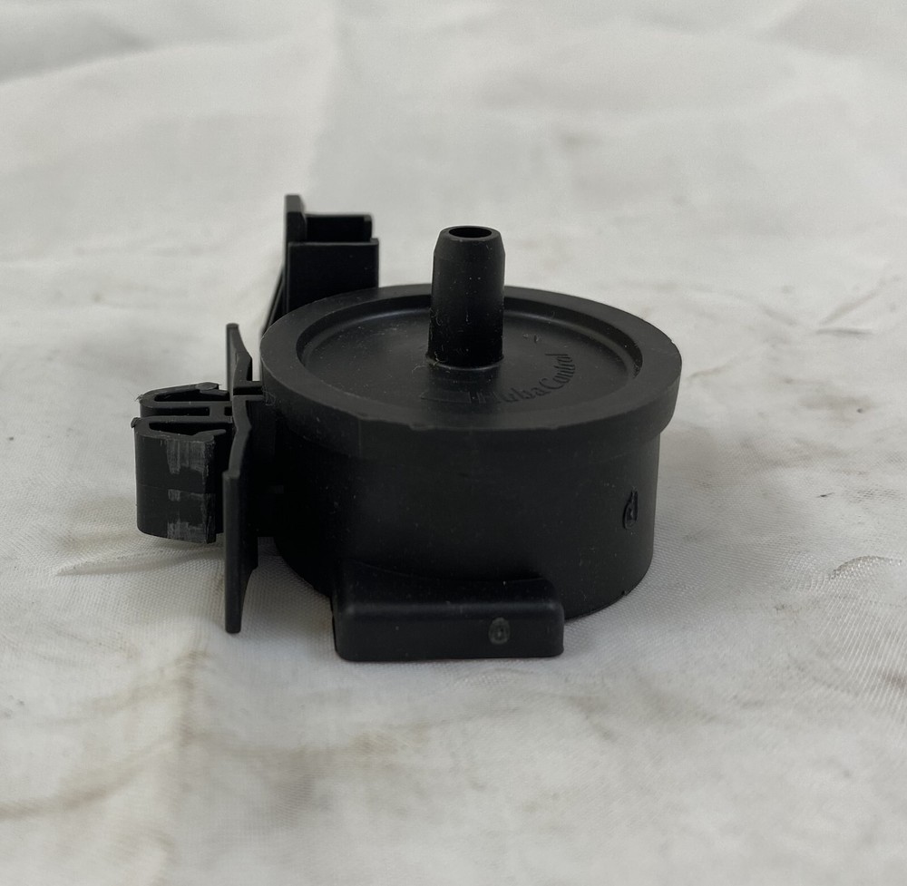 HOBART 775866-202 PRESSURE TRANSMITTER SWITCH, RED BACK, USED