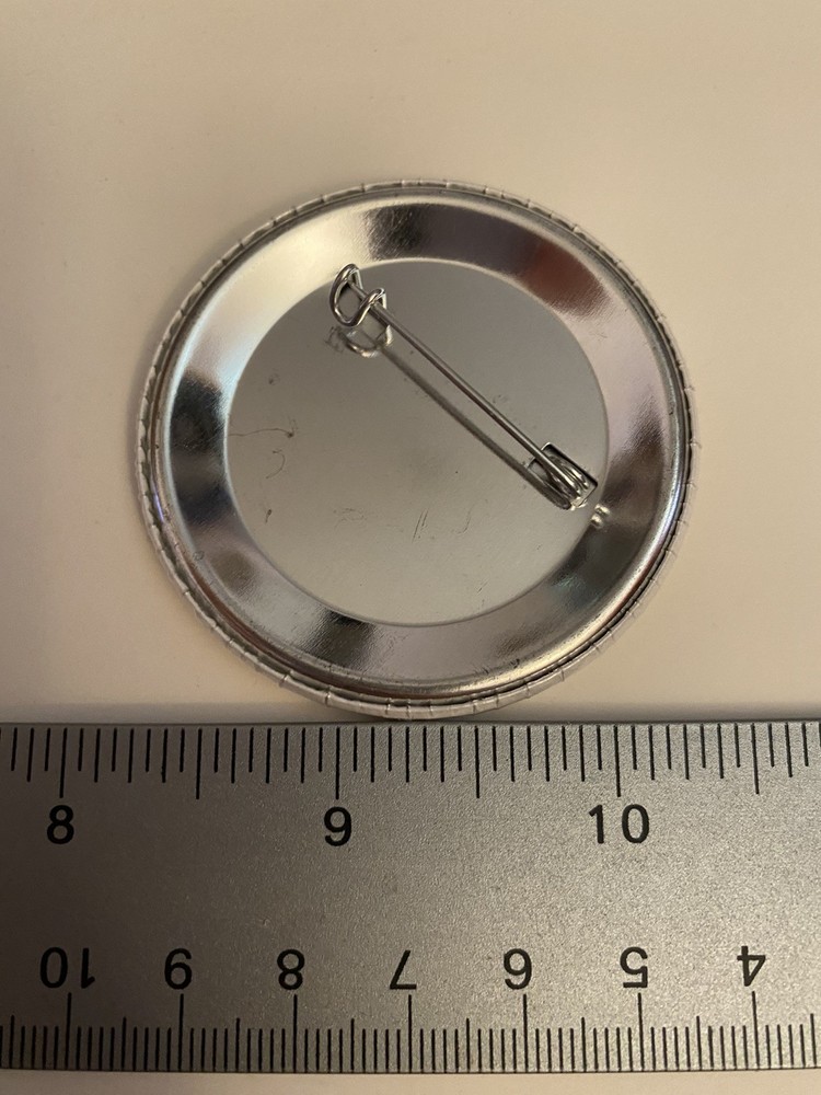 Clinton In Germany Pin Back Button P95