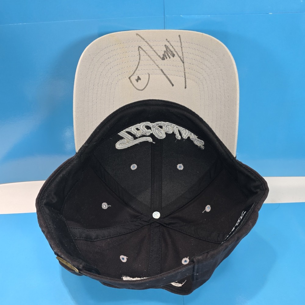 Titleist Golf Hat Cap Black Preowned Adjustable Strap Signed