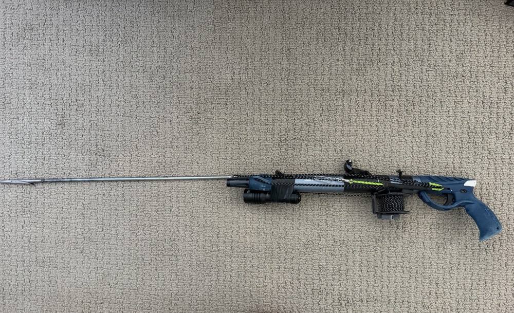 Salvimar Predathor Pneumatic Speargun