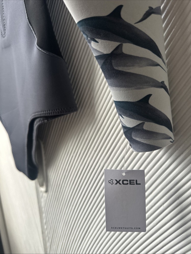 1.5mm Woman’s Size 8 Xcel Wetsuit 🐬