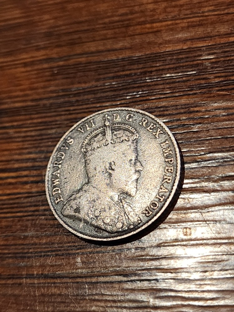 1902 Canada 10 Cents Silver Coin