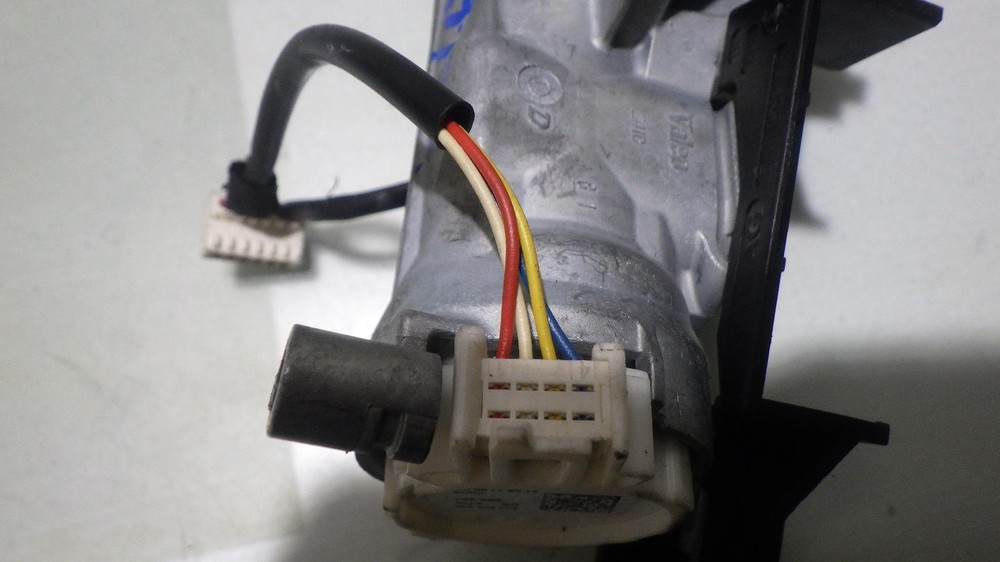 12 VOLKSWAGEN TIGUAN Ignition W/Key