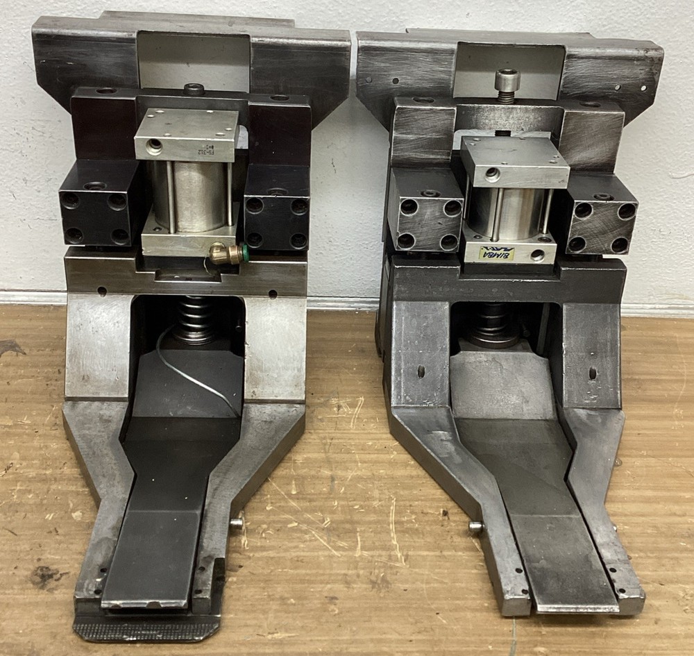 Fully Programmable HMXP CNC 4204 Word Clamp