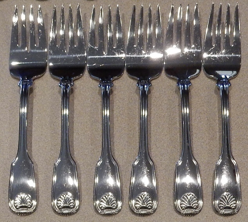 REED & BARTON COLONIAL SHELL FLATWARE STAINLESS SILVERWARE 30 PC. LOT