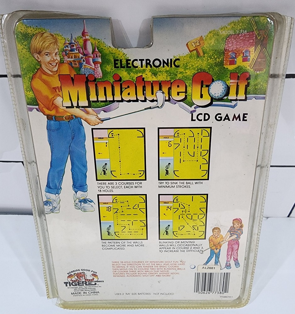 1990 TIGER ELECTRONICS HANDHELD MINIATURE GOLF - MIP