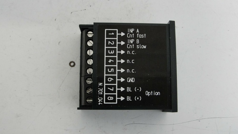 Baumer ISI36.010AA01 digital lcd frequency meter/tachometer new