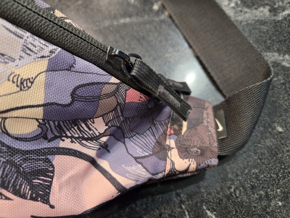 Nike Mushroom Waistpack Minor Damage Please Read Description
