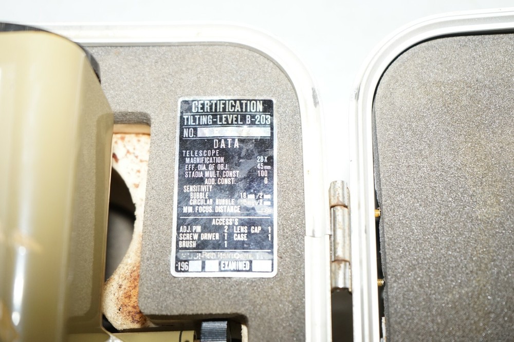 ^ Path Instruments Z Tilting Level B-203 #C548