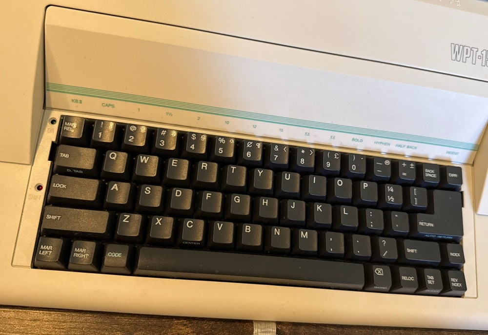 Nakajima WPT-150 Portable Electronic Word Processing Typewriter Tested Working