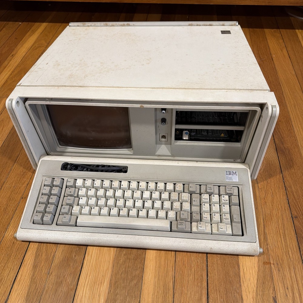 Vintage IBM 5155 PC Convertible Portable Computer NO CORDS UNTESTED(READ!)
