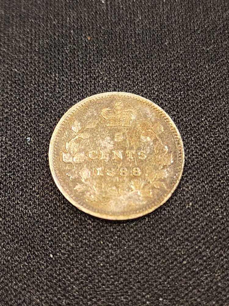 1888 Canada 5 Cents Silver Coin