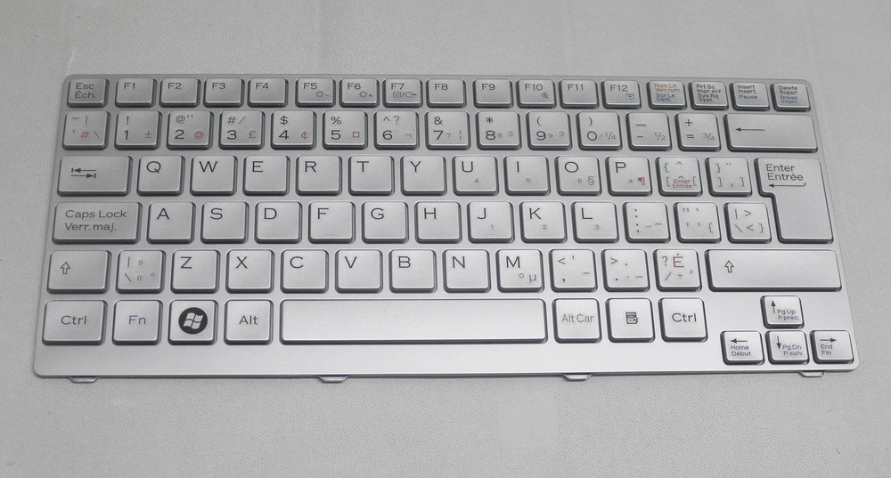 AEGD1K00040 Sony Keyboard Silver "GRADE A"