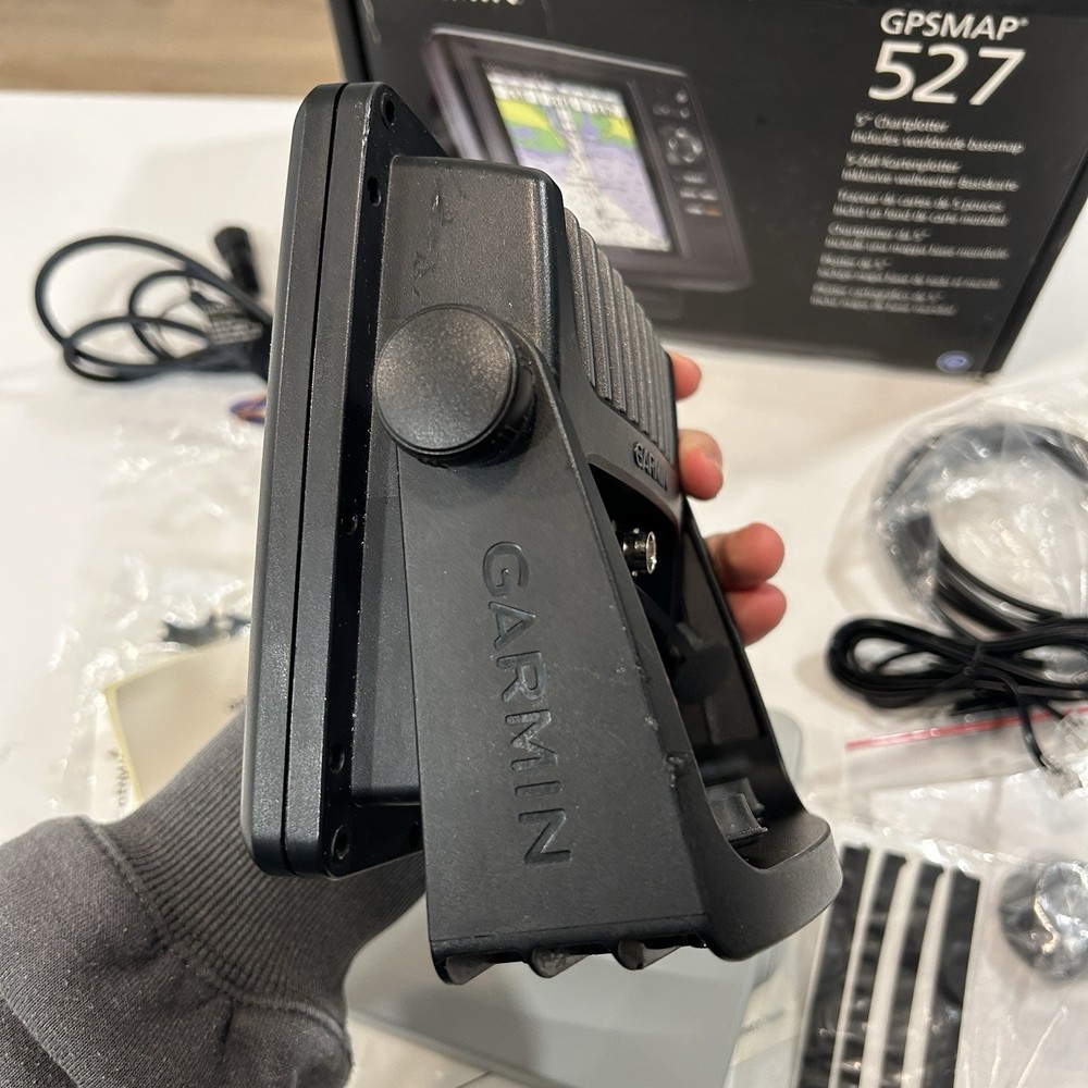 Garmin GPSMAP 527 GPS Chartplotter Fishfinder Display Head Unit Only