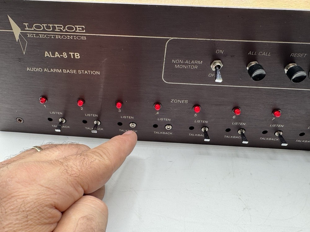 Louroe Electronics ALA-8TB Bi-Directional Audio - Two Way -8 Zone Powers/Unteste