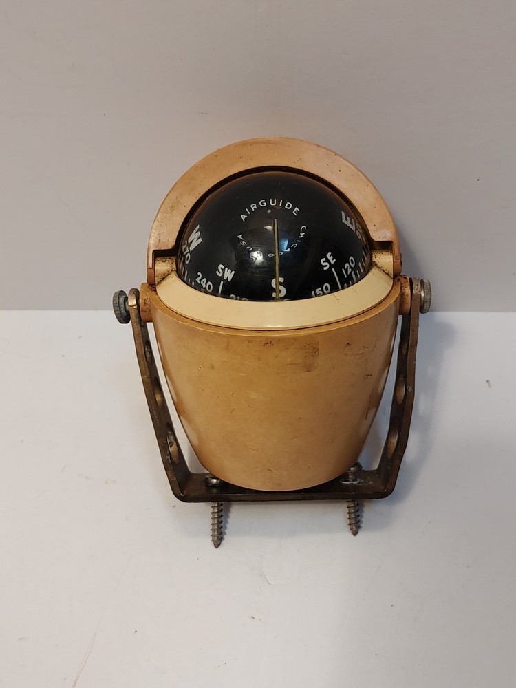 Vintage AIRGUIDE Mountable Compass Chicago