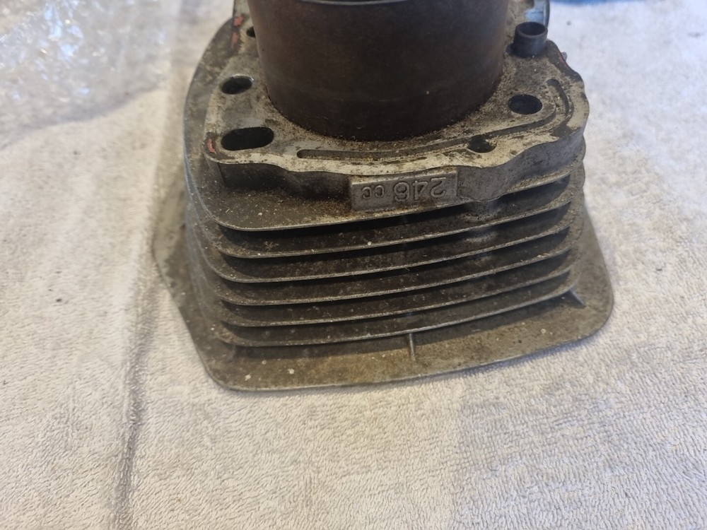 Kawasaki Z250 Cylinder