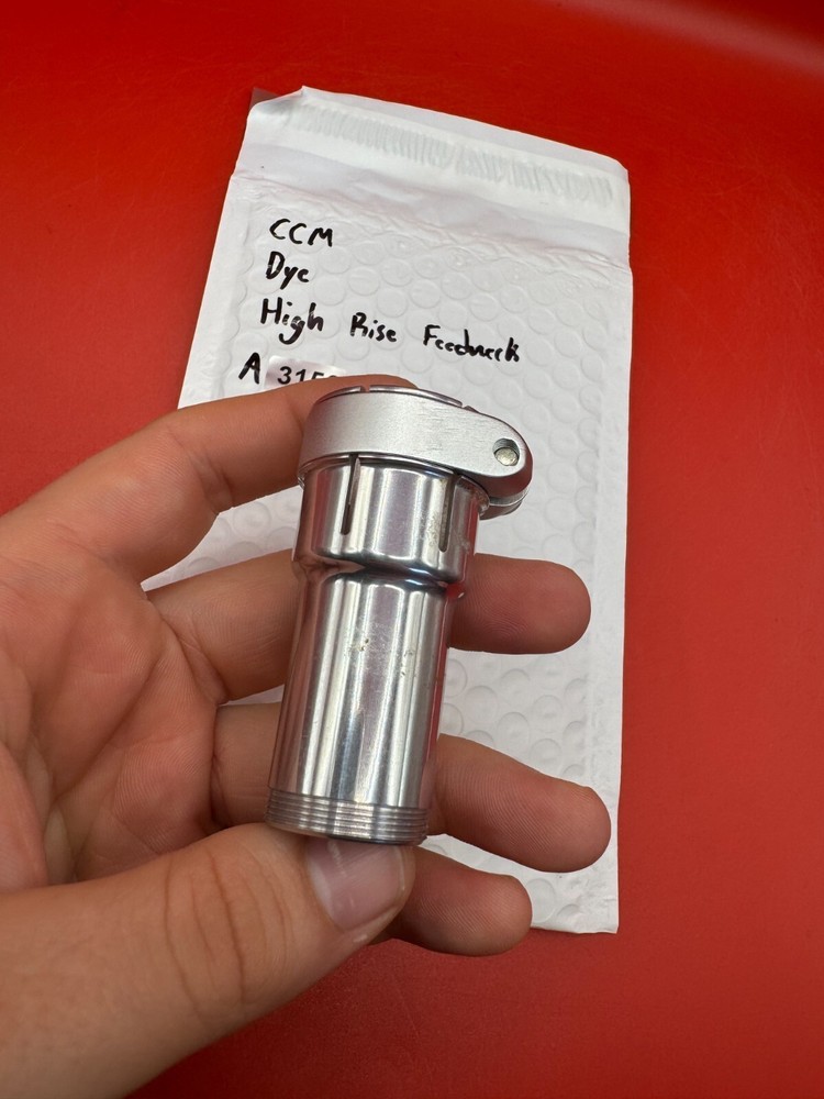 CCM Dye High Rise Feedneck