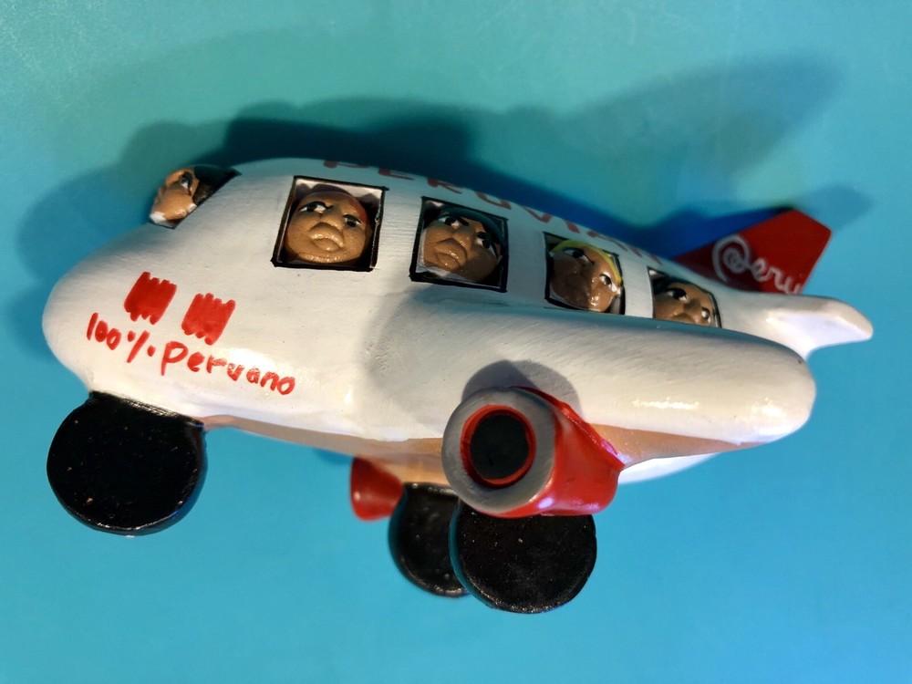 PERUVIAN AIRLINES CERAMIC PLANE— 100% PERUANO LOGO