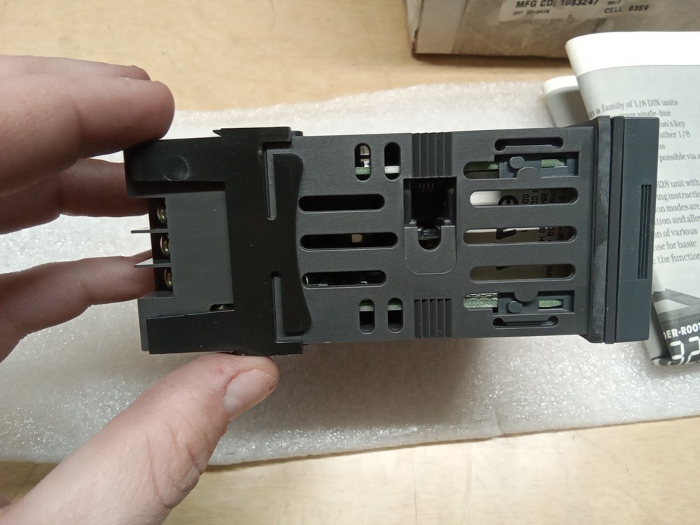 DANAHER Controls S628-30360 VEEDER-ROOT DIN Analog