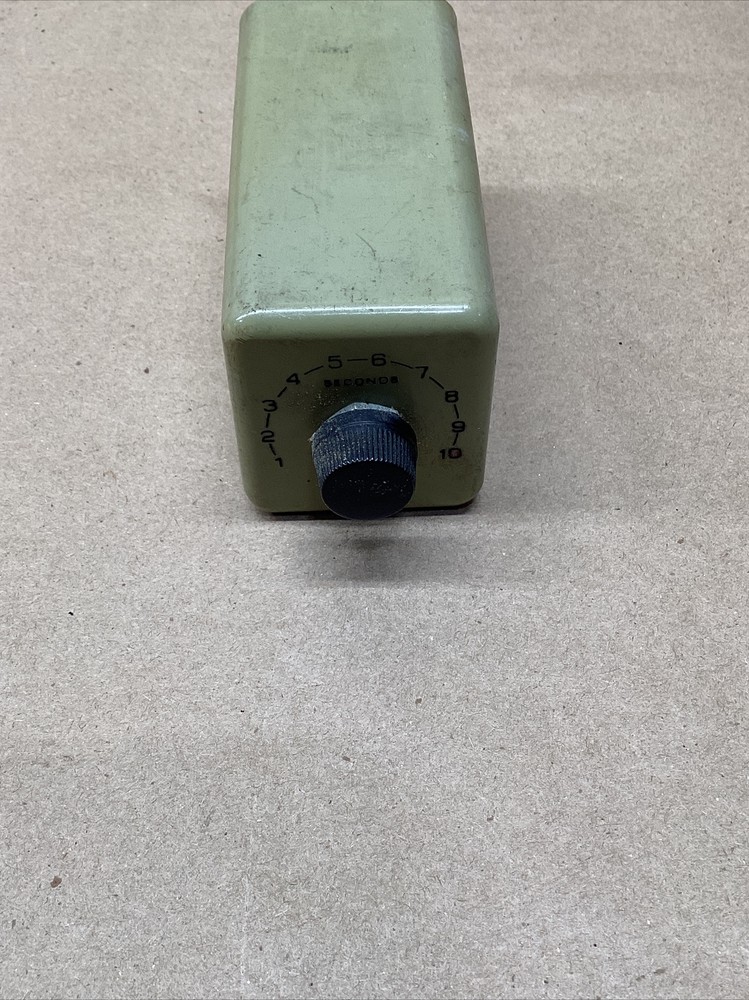 Eagle Signal CG10A6 Time Delay Relay #700M2FML