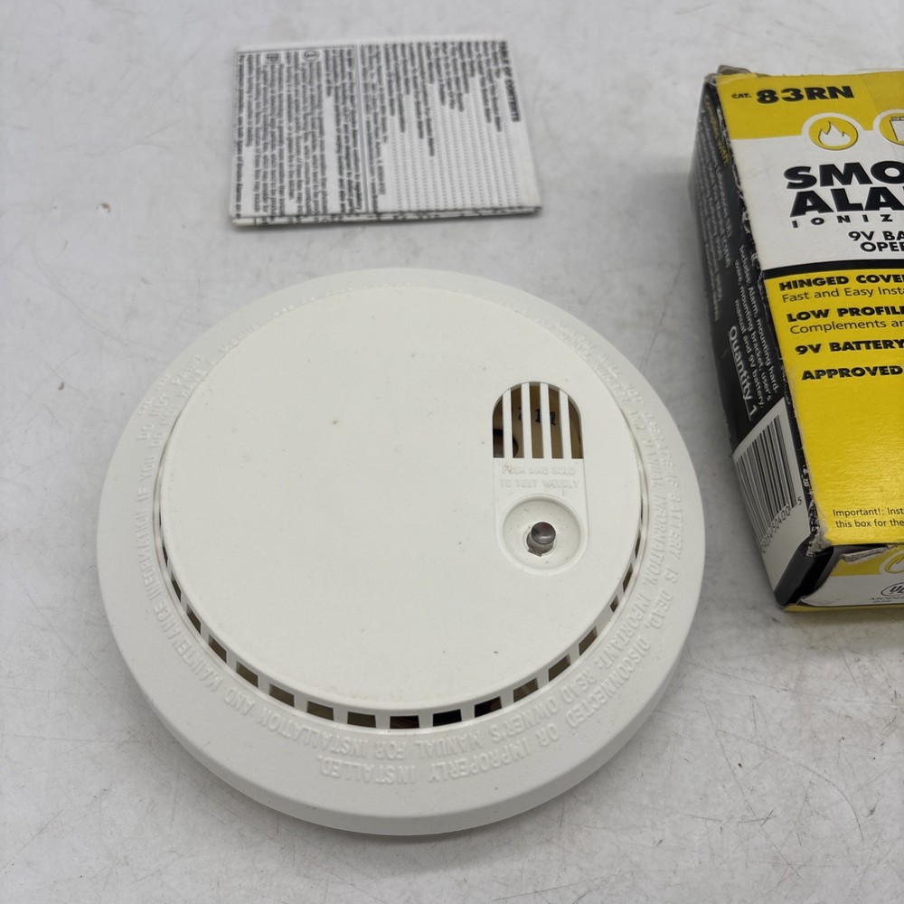 BRK 83R Electronics Smoke Detector Alarm Ionization System 9v Battery Operated